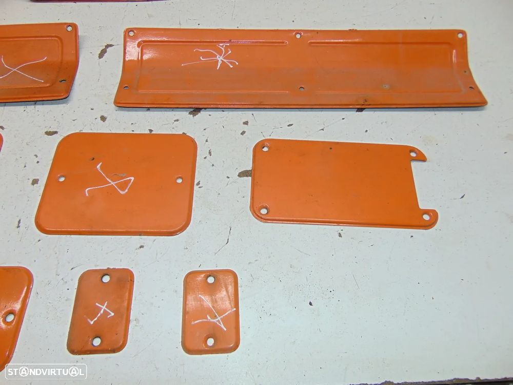 Toyota Hiace LH20 1º modelo chapas interior - 5