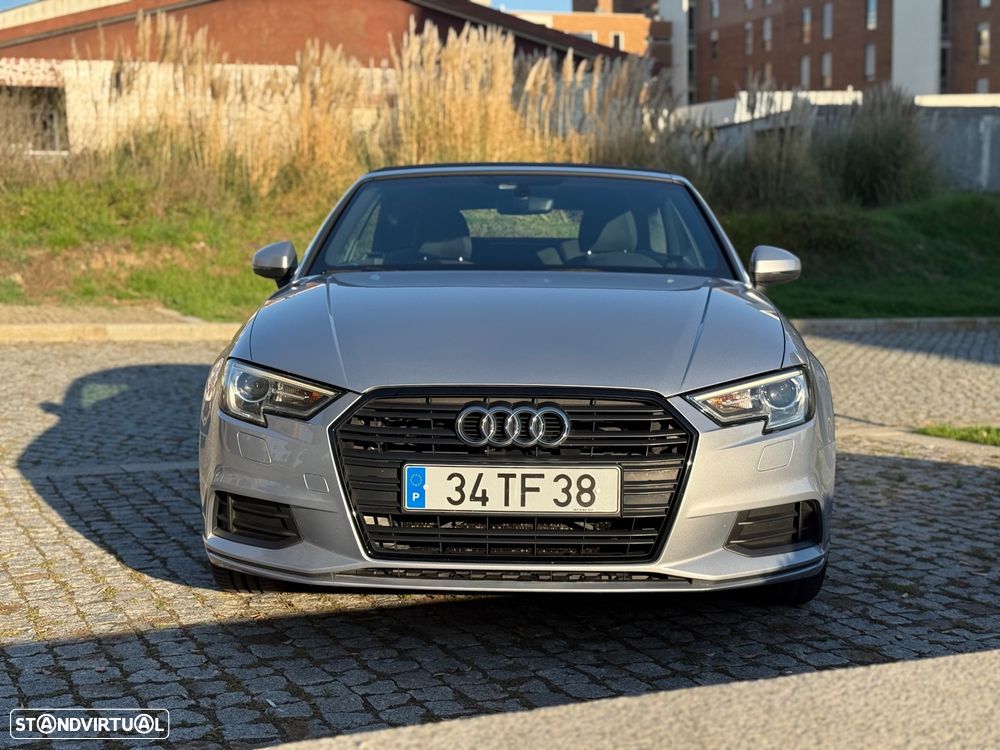 Audi A3 Cabrio 1.6 TDi Design - 12