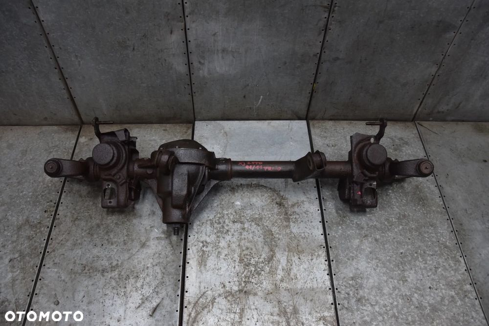 JEEP CHEROKEE XJ 2.5 TD MOST PRZÓD 41/11 - 1