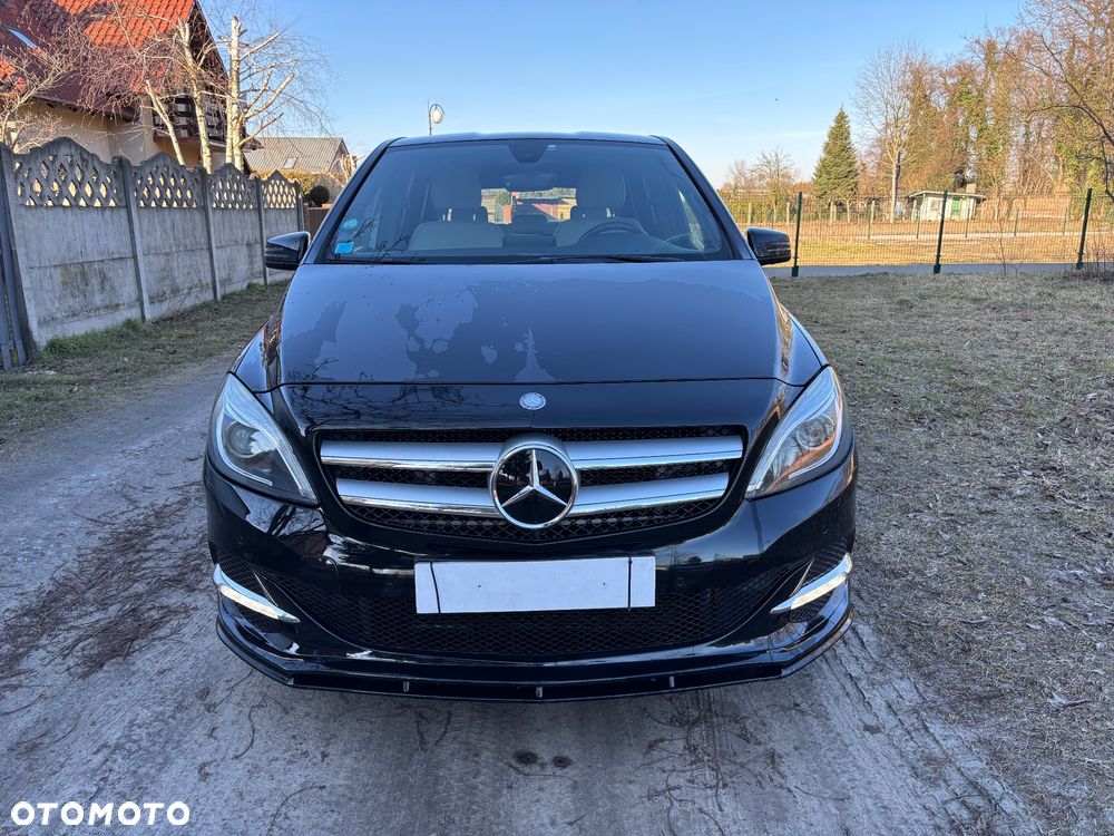 Mercedes-Benz Klasa B (Electric Drive) 250 e - 8