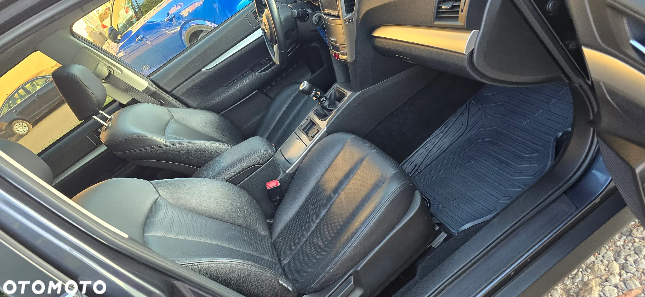 Subaru Legacy - 27