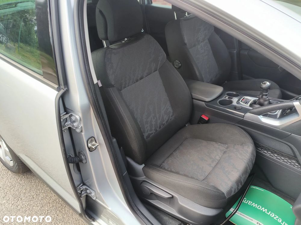 Peugeot 3008 1.6 Premium - 5
