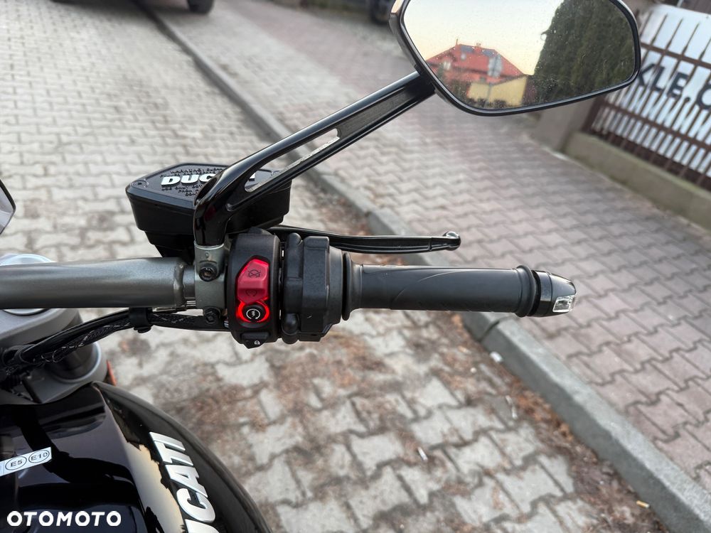 Ducati Diavel - 24