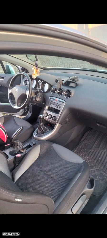 Peugeot 308 1.6 HDi Premium - 5