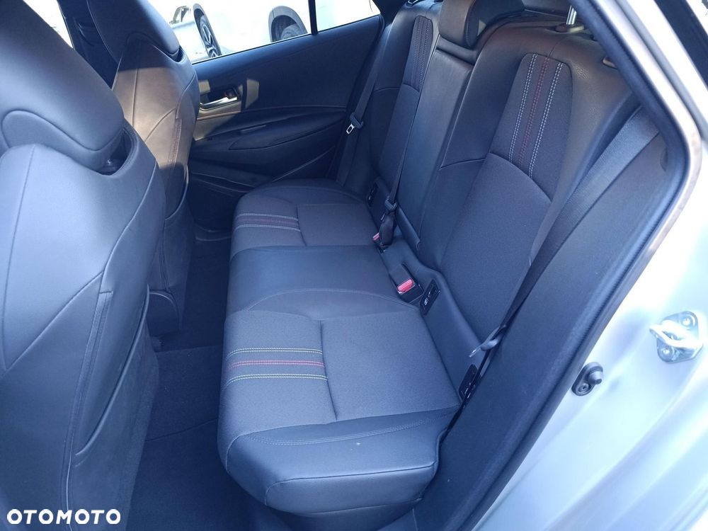 Toyota Corolla 1.8 Hybrid GR Sport - 26