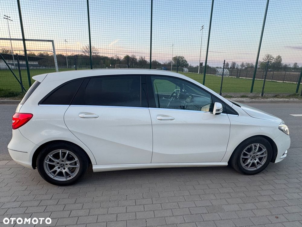 Mercedes-Benz Klasa B 180 (BlueEFFICIENCY) - 8
