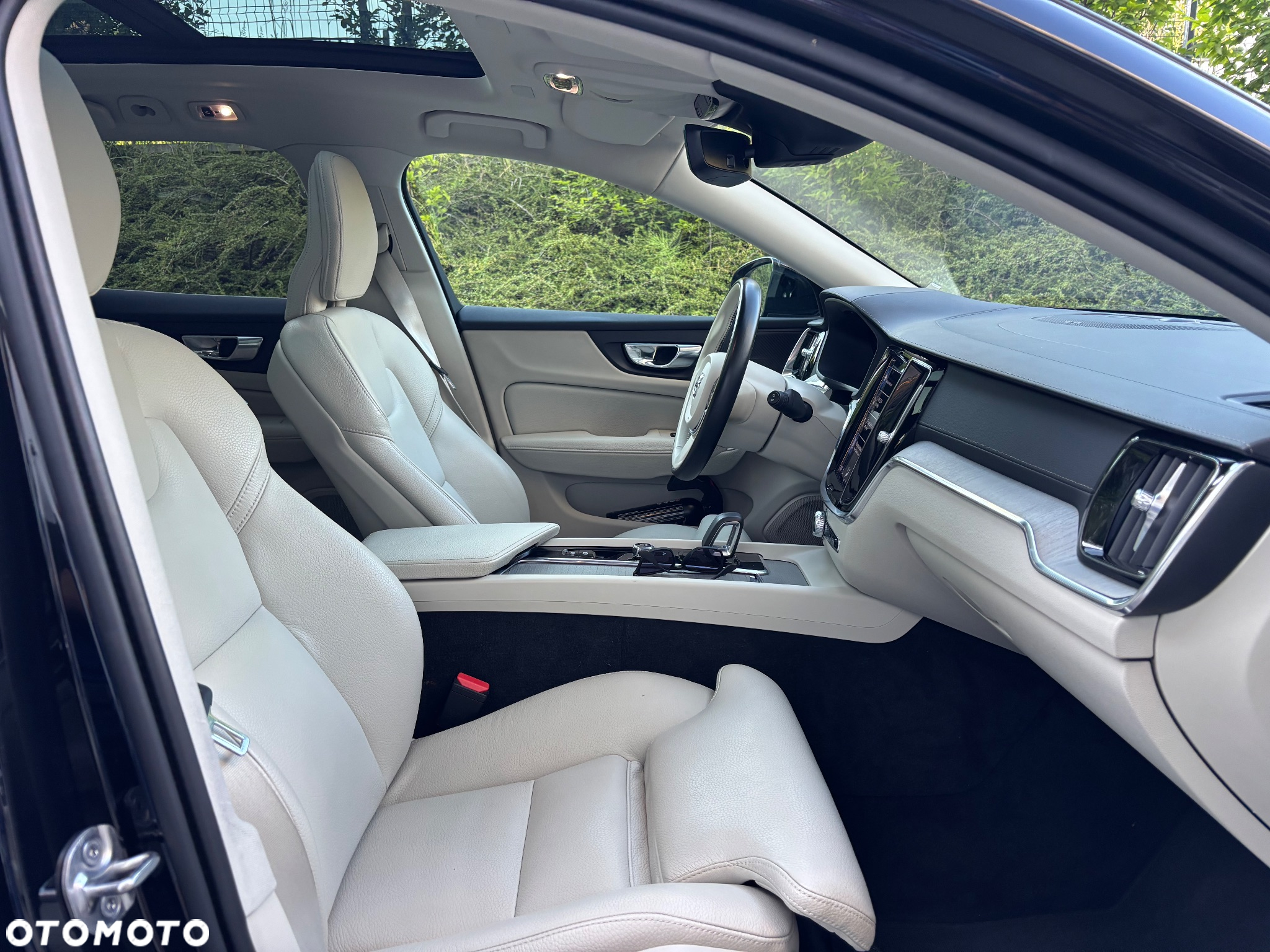 Volvo V60 Cross Country - 20