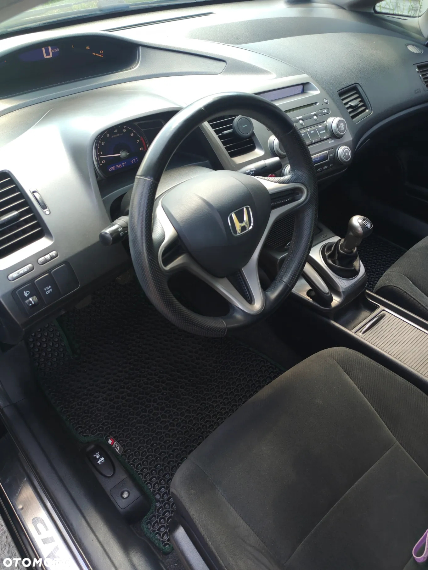 Honda Civic 1.8 Comfort - 14