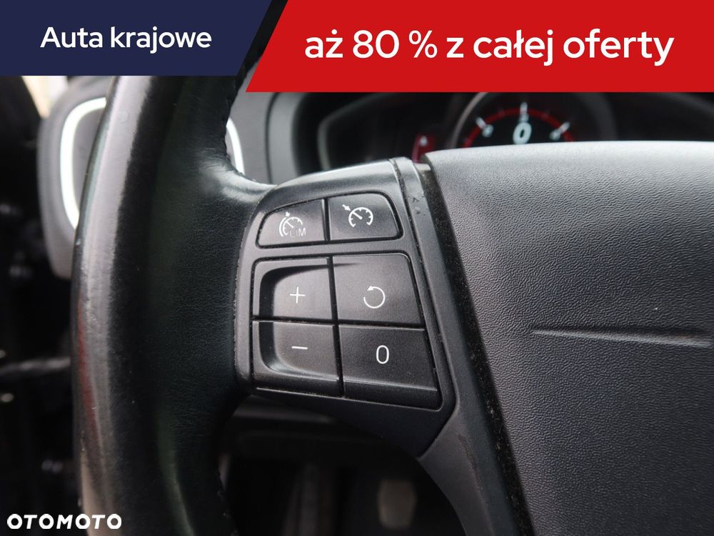 Volvo V40 - 20