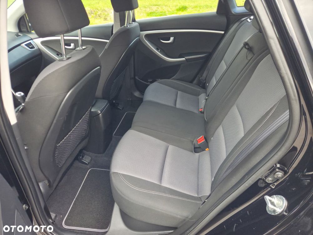 Hyundai i30 1.4 Base - 14