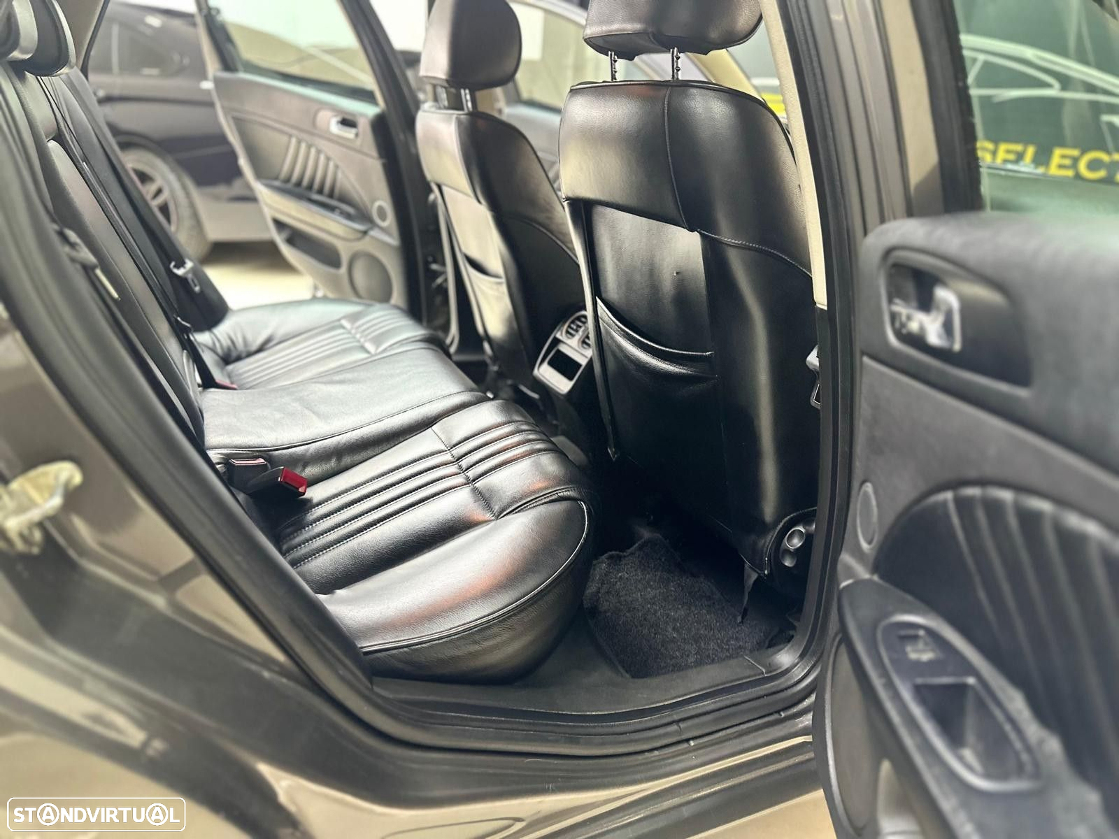 Alfa Romeo 159 Sportwagon 1.9 JTDm 16V Sportiva - 15