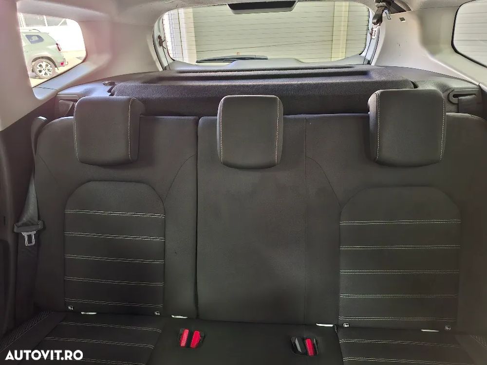 Dacia Duster 1.5 Blue dCi 4WD Prestige jante 17" - 14