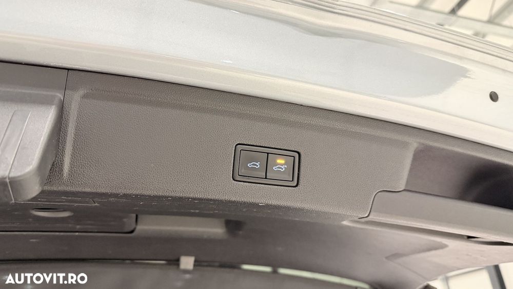 Volkswagen Touareg V6 TSI eHybrid PHEV Elegance - 38