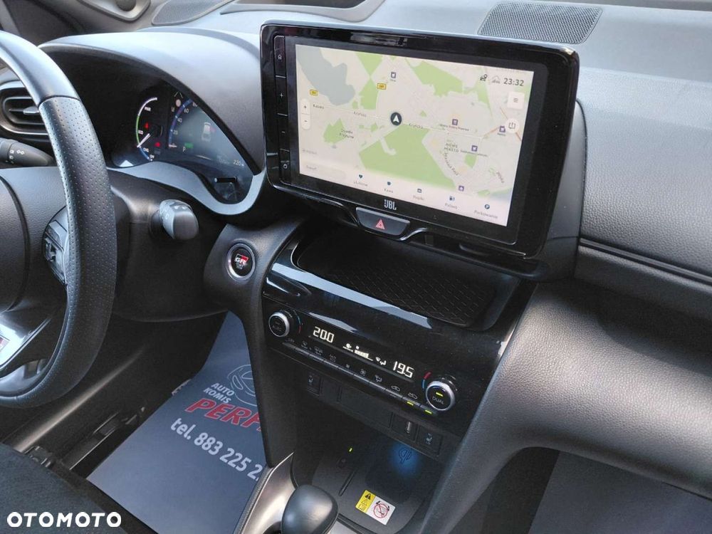 Toyota Yaris Cross - 18