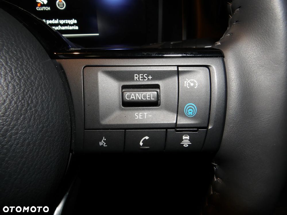 Nissan Qashqai 1.3 DIG-T N-Connecta EU6d - 19
