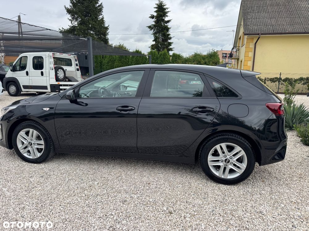 Kia Ceed 1.4 CVVT Dream-Team Edition - 11