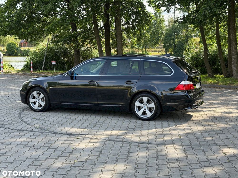 BMW Seria 5 525xd - 9