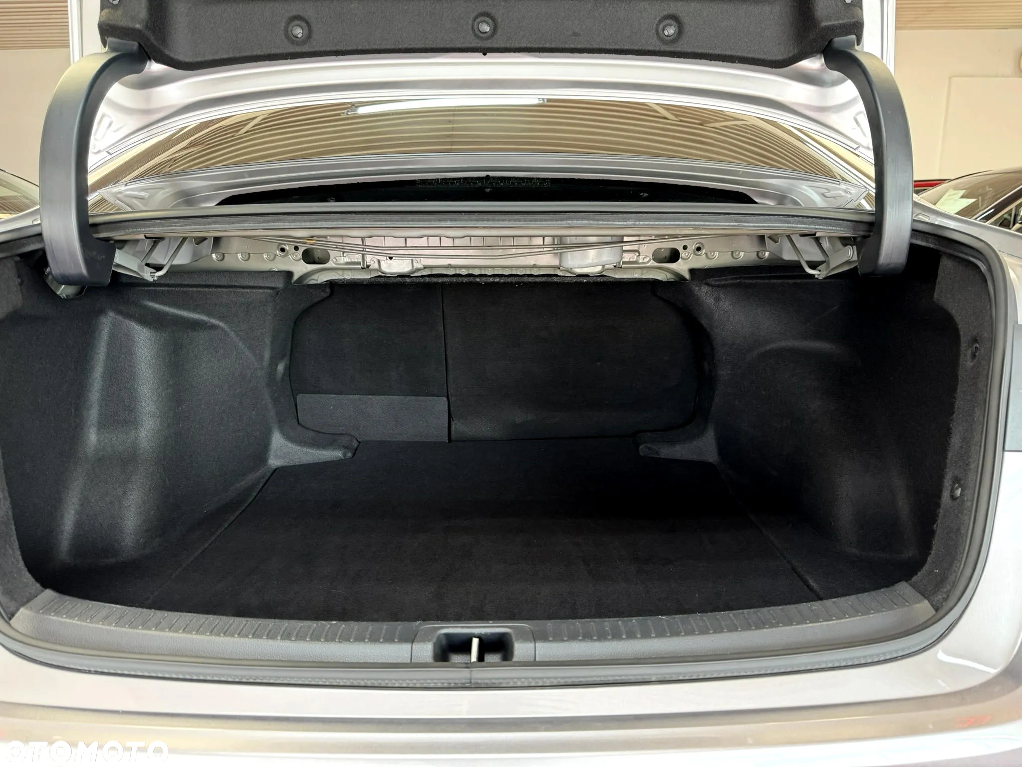 Toyota Corolla 1.8 Hybrid GR Sport - 19