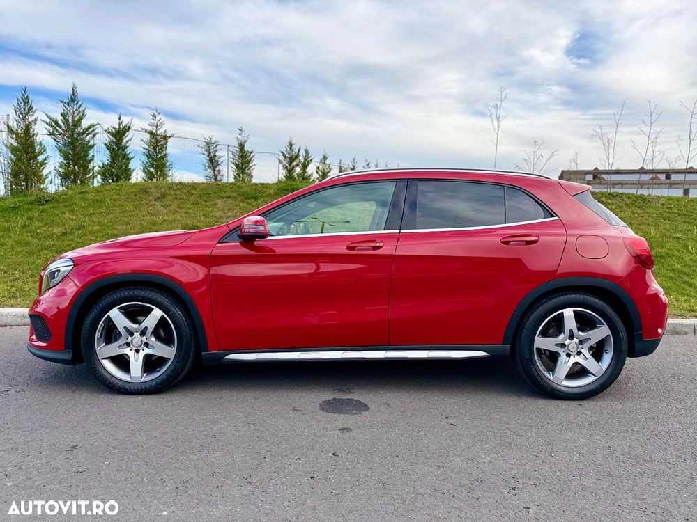 Mercedes-Benz GLA 200 7G-DCT AMG Line - 2