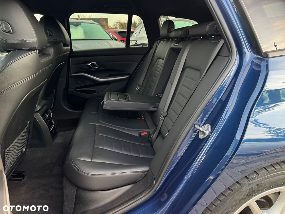 BMW Seria 3 320i GPF Sport Line Sport - 21