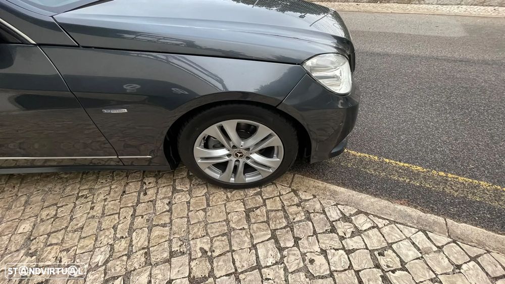 Mercedes-Benz E 220 2011 photo 4