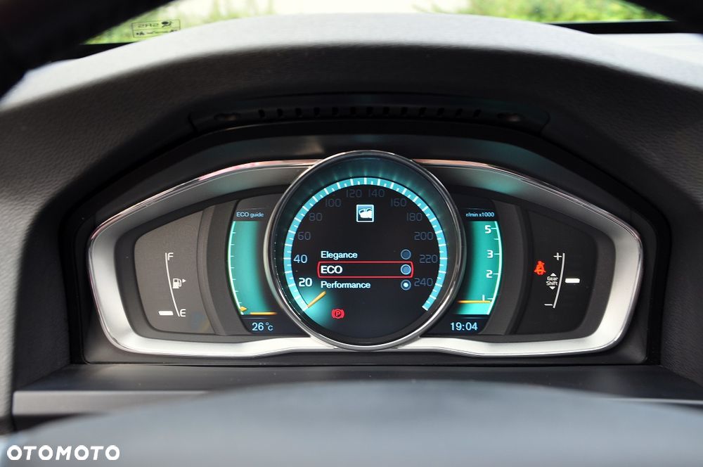 Volvo XC 60 D4 Geartronic Summum - 36