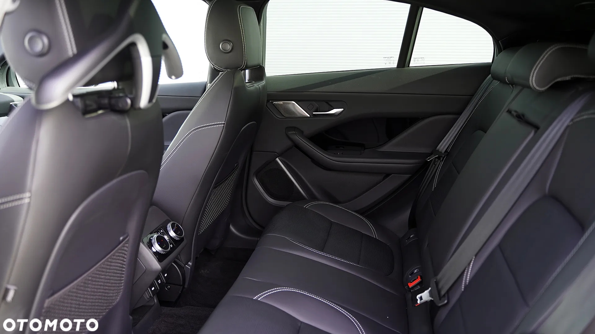 Jaguar I-Pace EV400 AWD SE - 9