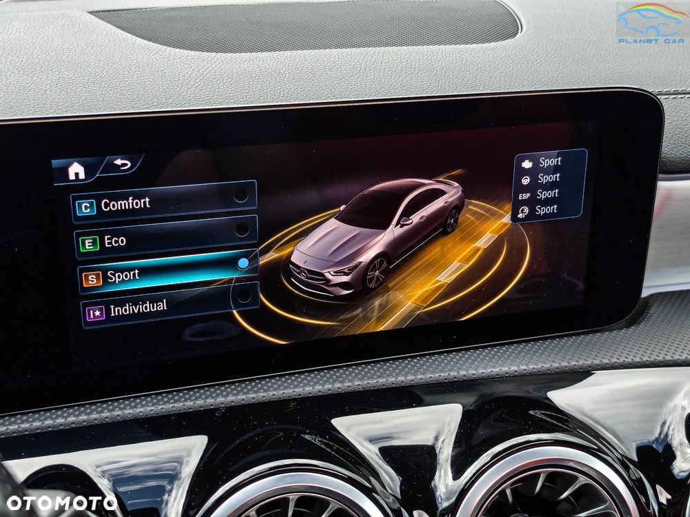 Mercedes-Benz CLA 200 AMG Line 7G-DCT - 36