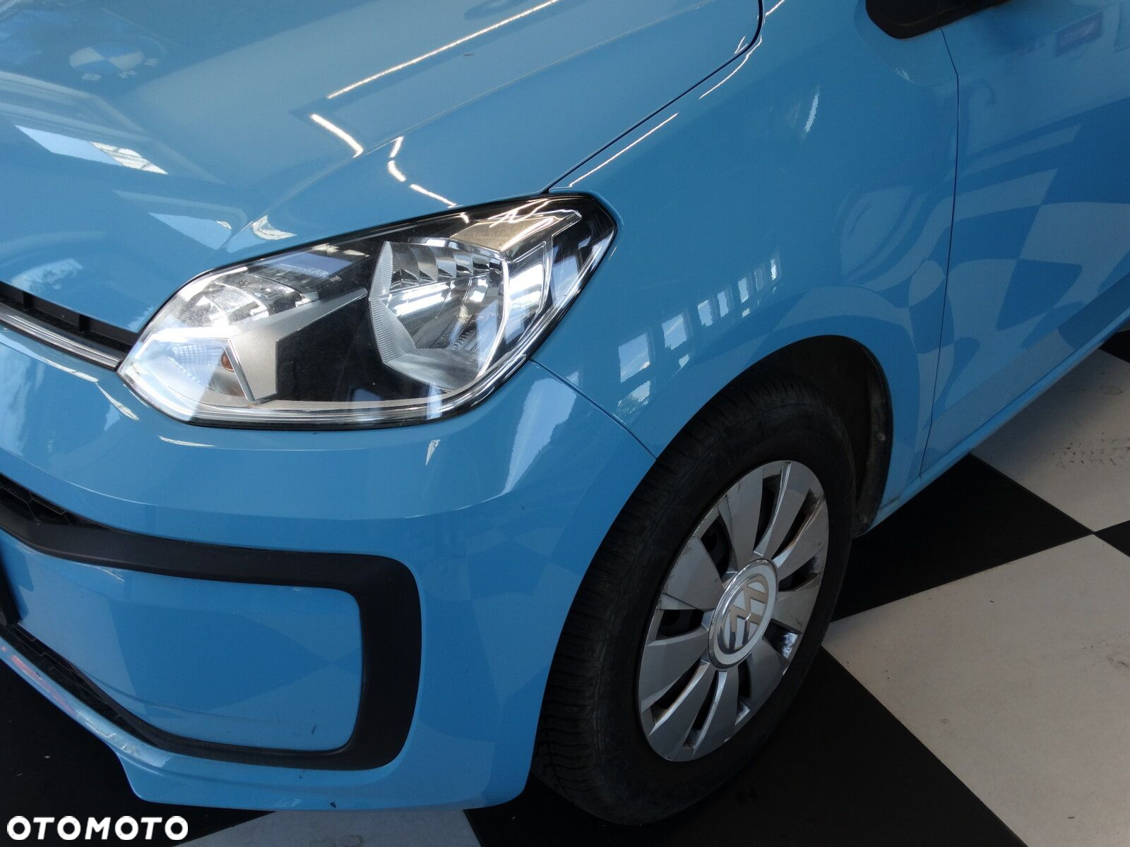 Volkswagen up! - 4