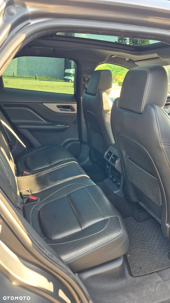 Jaguar F-Pace 3.0 TDV6 AWD R-Sport - 17