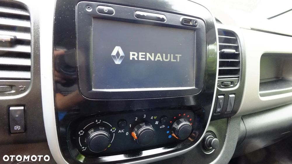 Renault Trafic - 22