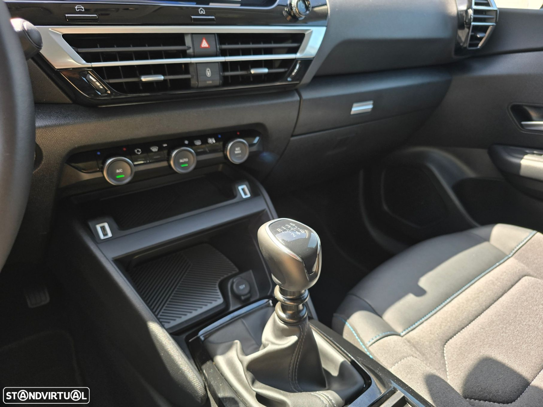Citroën C4 1.2 PureTech Plus - 33