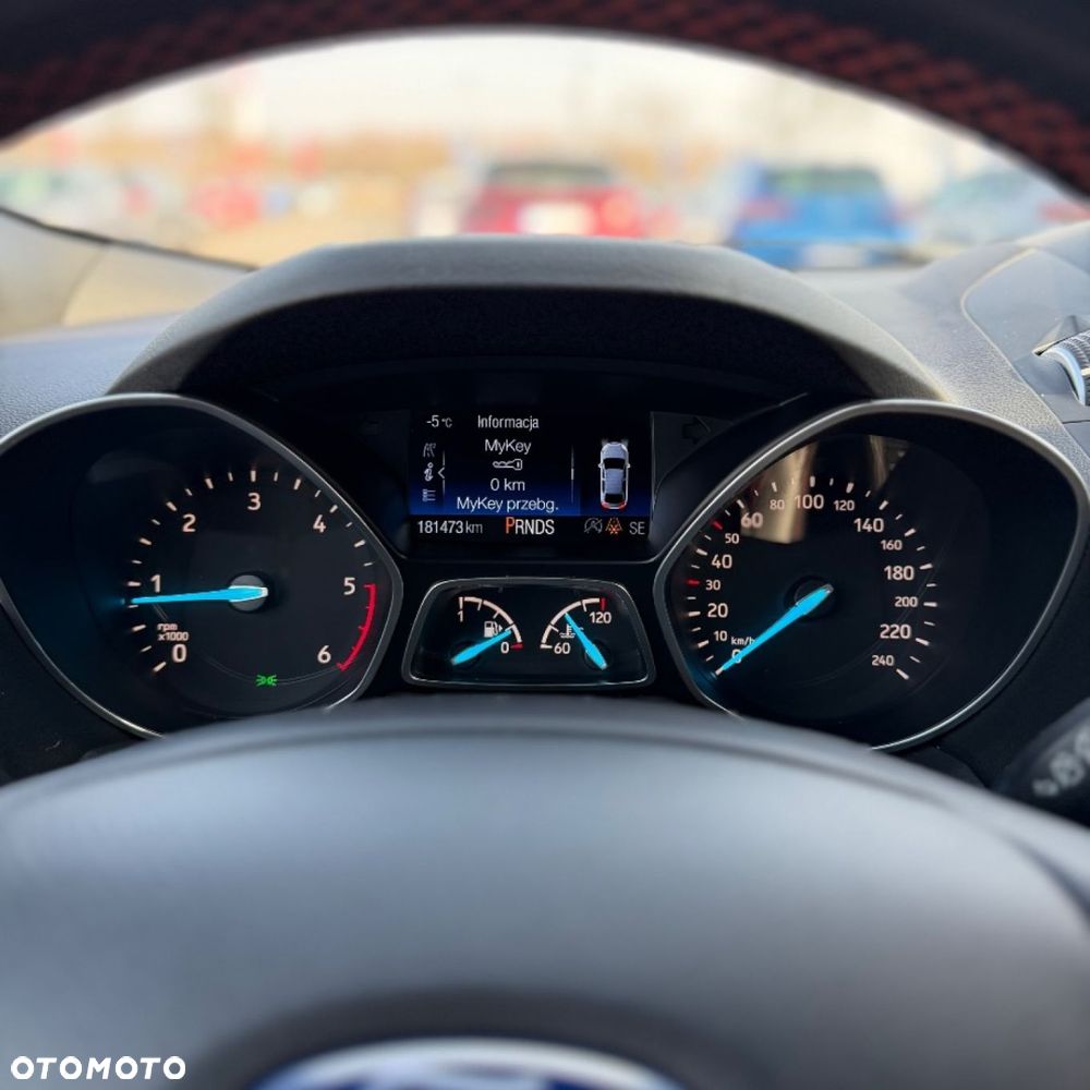 Ford Kuga - 33