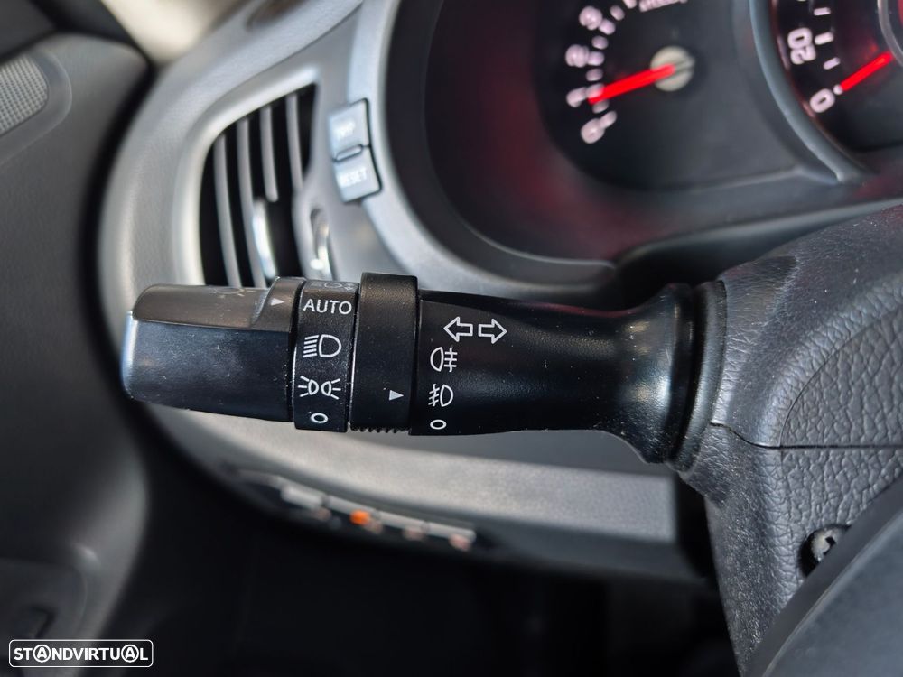 Kia Sportage 1.7 CRDi ISG LX - 13