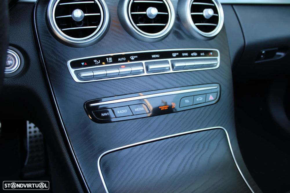 Mercedes-Benz C 220 d Cabrio AMG Line Aut. - 31