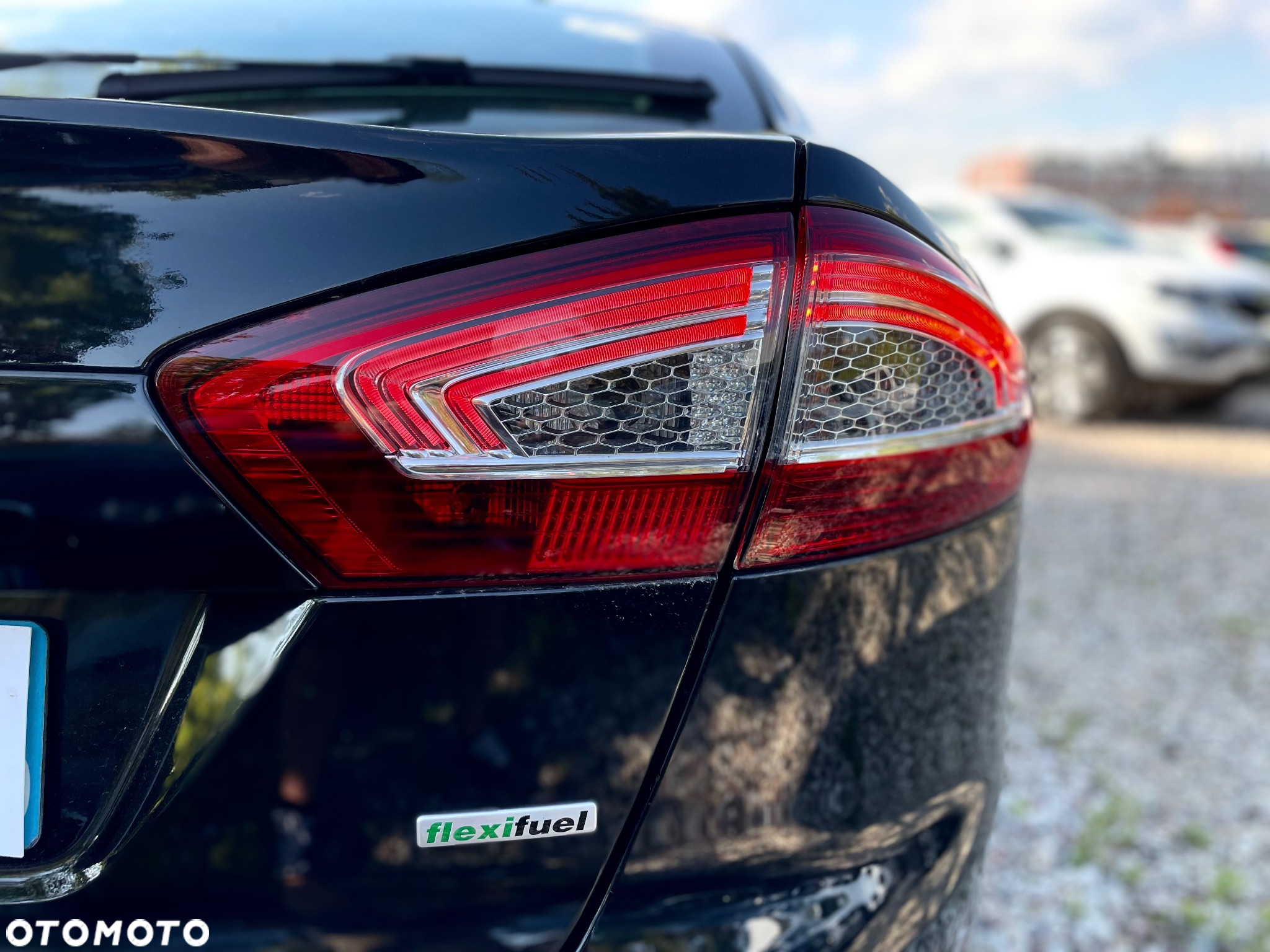 Ford Mondeo 2.0 Ambiente - 36
