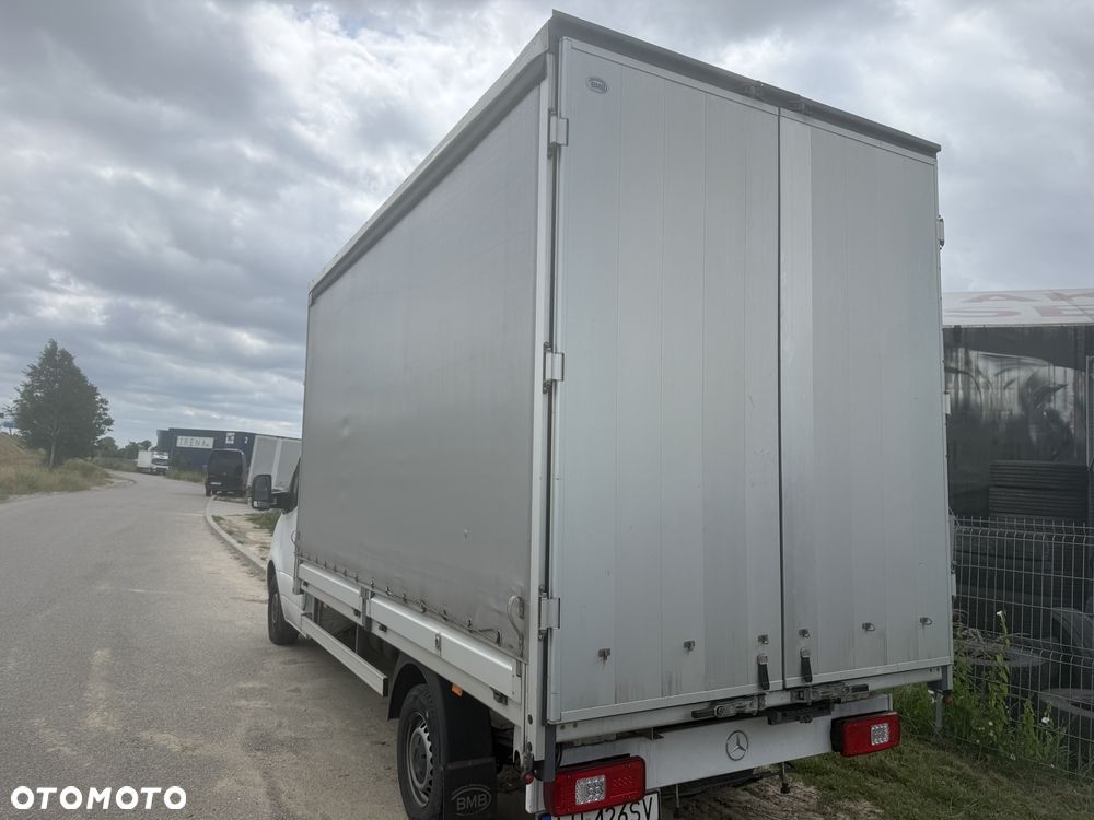 Mercedes-Benz Sprinter - 4