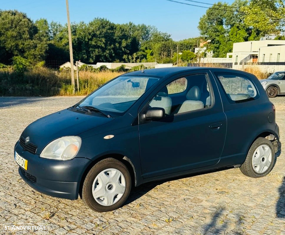 Toyota Yaris 1.0 Sol ABS+CD - 3