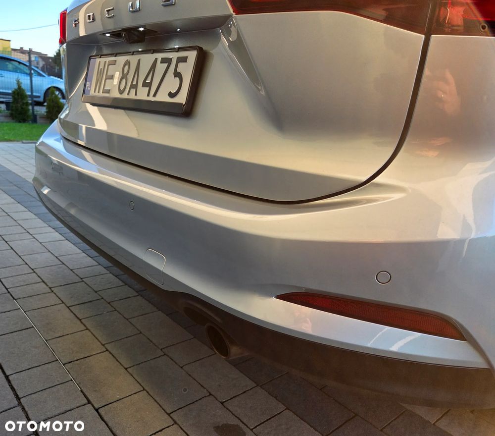 Ford Focus 1.0 EcoBoost Titanium X - 11