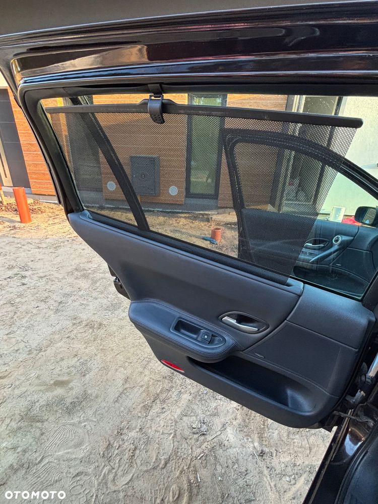 Renault Laguna 2.0 dCi FAP Initiale - 29