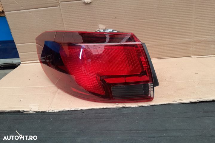 Lampa / Tripla stop dreapta pe aripa 13427516 368158932 13427516 3681 - 1