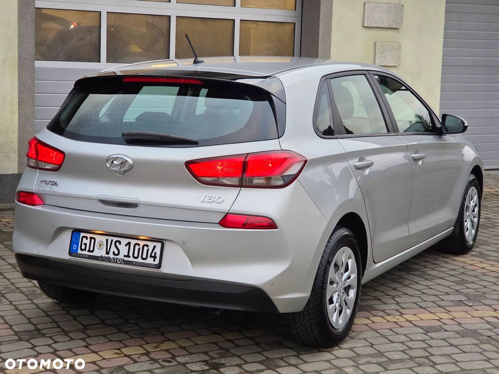 Hyundai i30 1.4 Select - 16