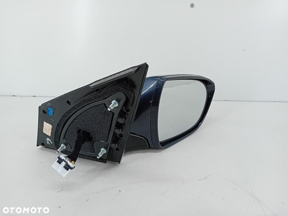 LUSTERKO PRAWE HYUNDAI I40 W8U - 4