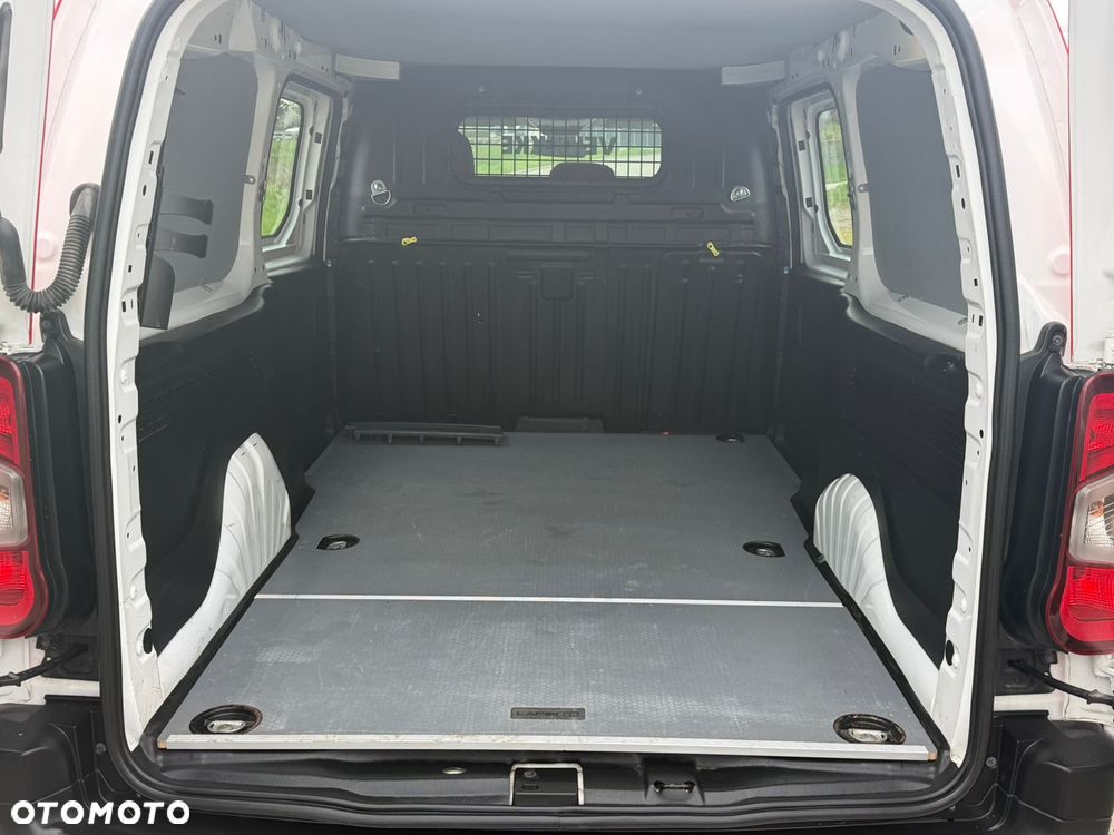 Peugeot PARTNER - 16