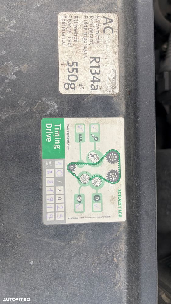 Volkswagen Passat 2.0 TDI Blue TDI DSG Comfortline - 14