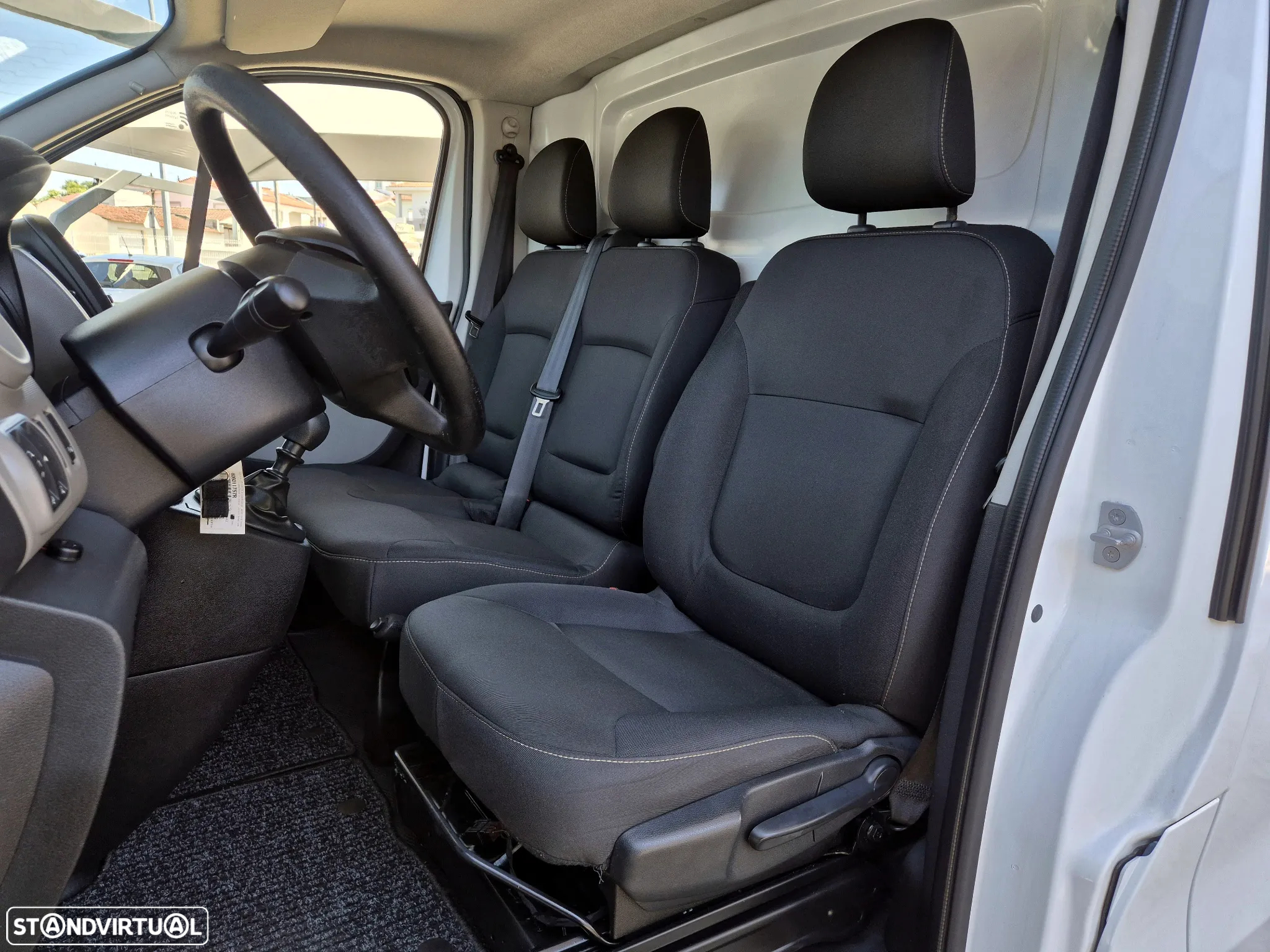 Renault Trafic 1.6 dCi L2H2 (Longa) - 9