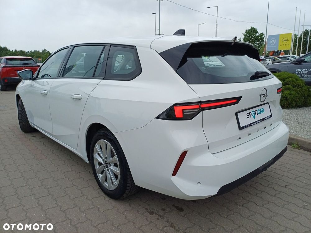 Opel Astra 1.2 T Edition S&S - 4