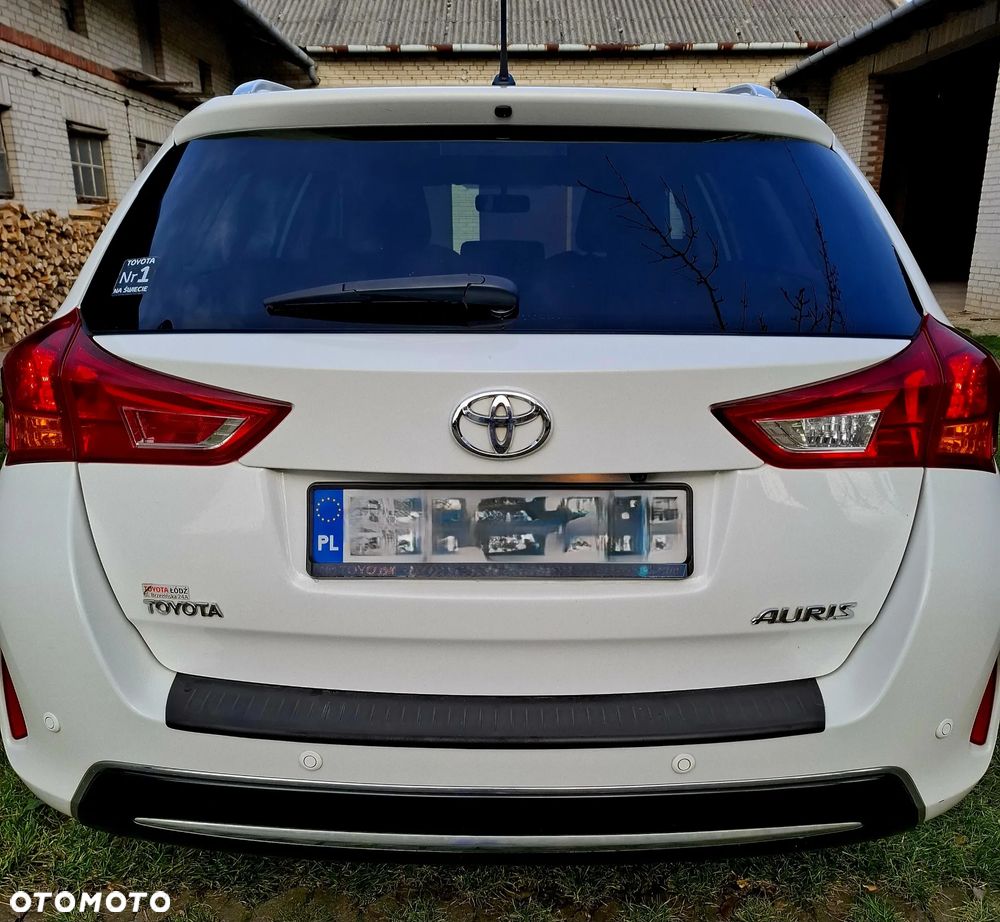 Toyota Auris 1.6 Premium - 8