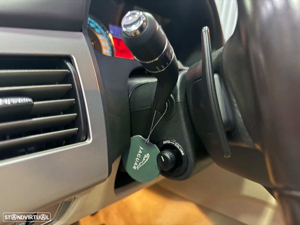 Jaguar XF 2.7 V6 Premium Luxury - 19