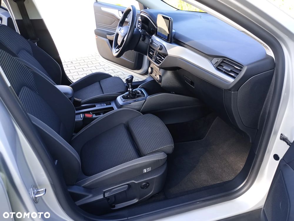 Ford Focus 1.5 EcoBlue Start-Stopp-System TITANIUM STYLE - 10